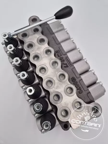 BM 40/7/../.. A.B. - 7 ELÉMENTS