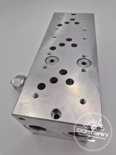 EMBASE ALU. NG10 -3POST-3/4"+ VMP. 75-250 BAR-P/T TRAV.-A ET B /LAT.