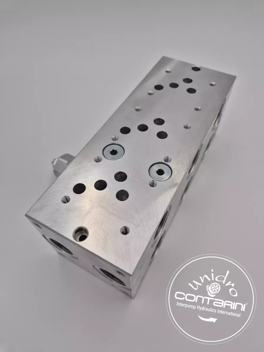 EMBASE ALU. NG10 -3POST-3/4"+ VMP. 75-250 BAR-P/T TRAV.-A ET B /LAT.