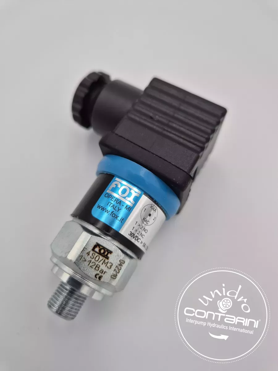 F4. 1/8"BSP CONNECTEUR ELECTR. M3(30X30)