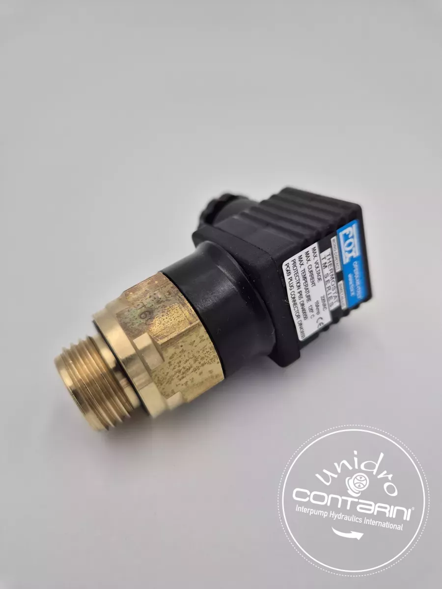 TM4. 1/2"BSP CONNECTEUR ELECTR. M3(30X30)