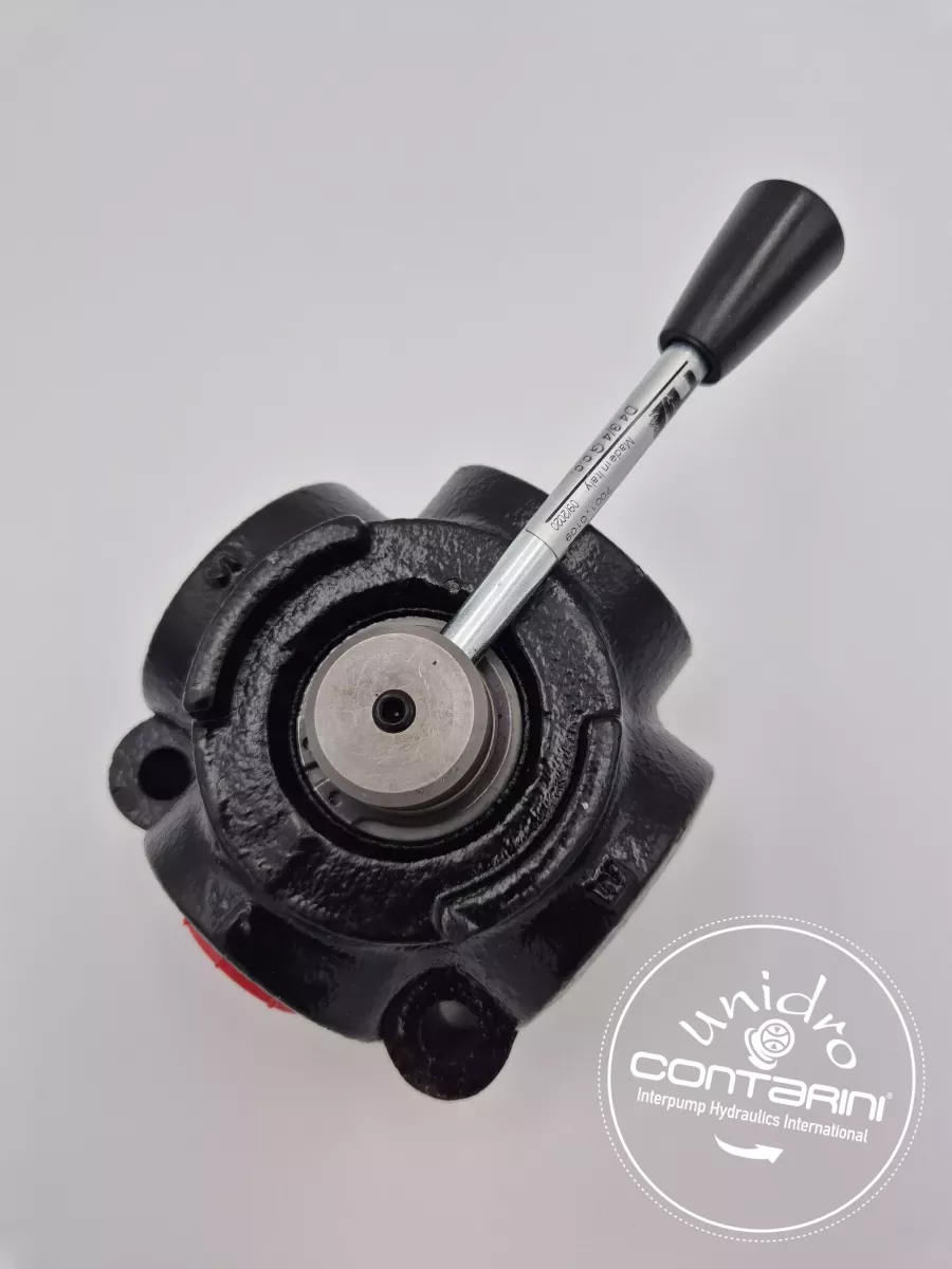 D4-C CENTRE FERMÉ DÉVIAT./INVERSEURS 4 VOIES