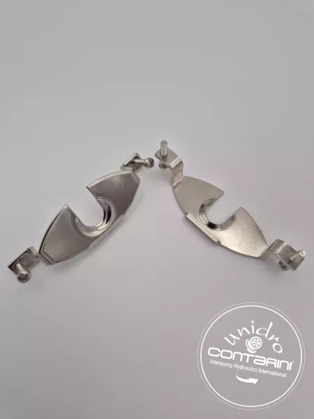 AM638. Ø63MM/BRIDE FIX. AXIALE/PRISE ARRIÉRE