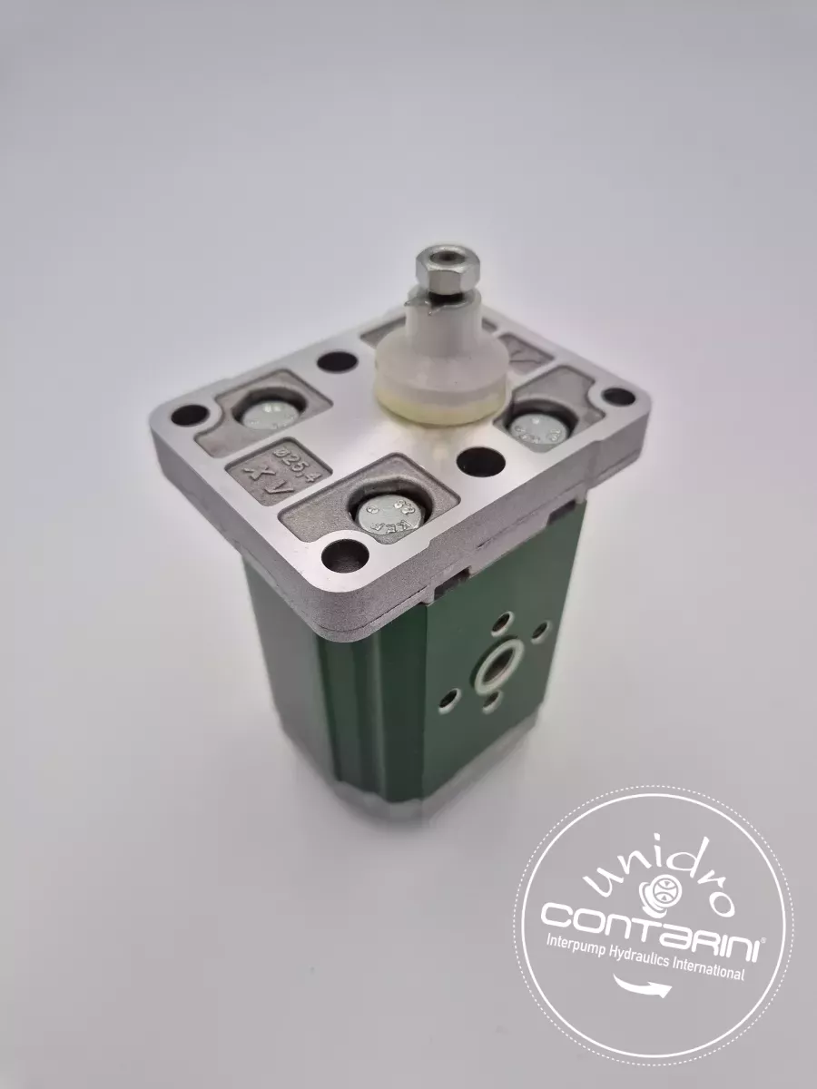 POMPE A ENGRENAGE XV-1P/9,8  G  BASE: 25,4 - C1/8"