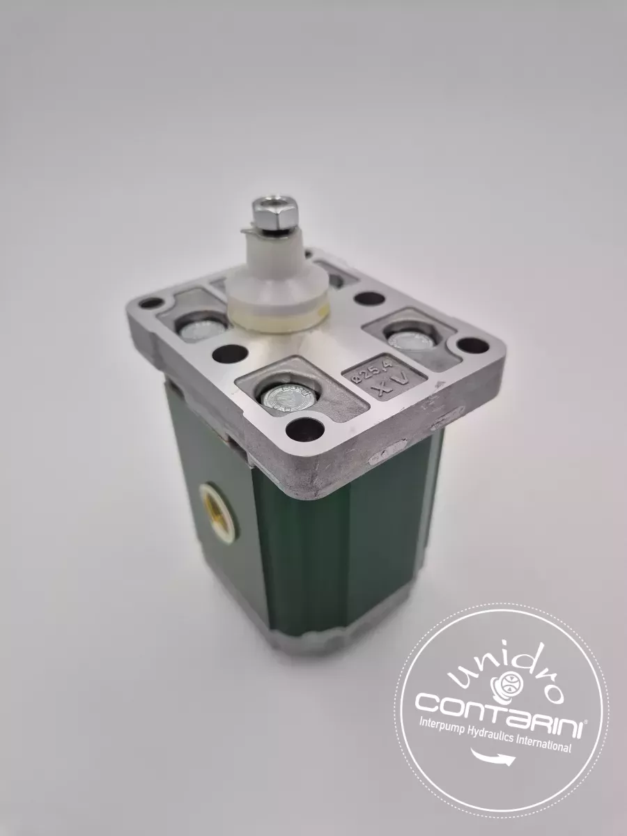 POMPE A ENGRENAGE XV-1P/2.2 S -  BASE: 25.4 - C1/8 - CORPS 3/8" x 2