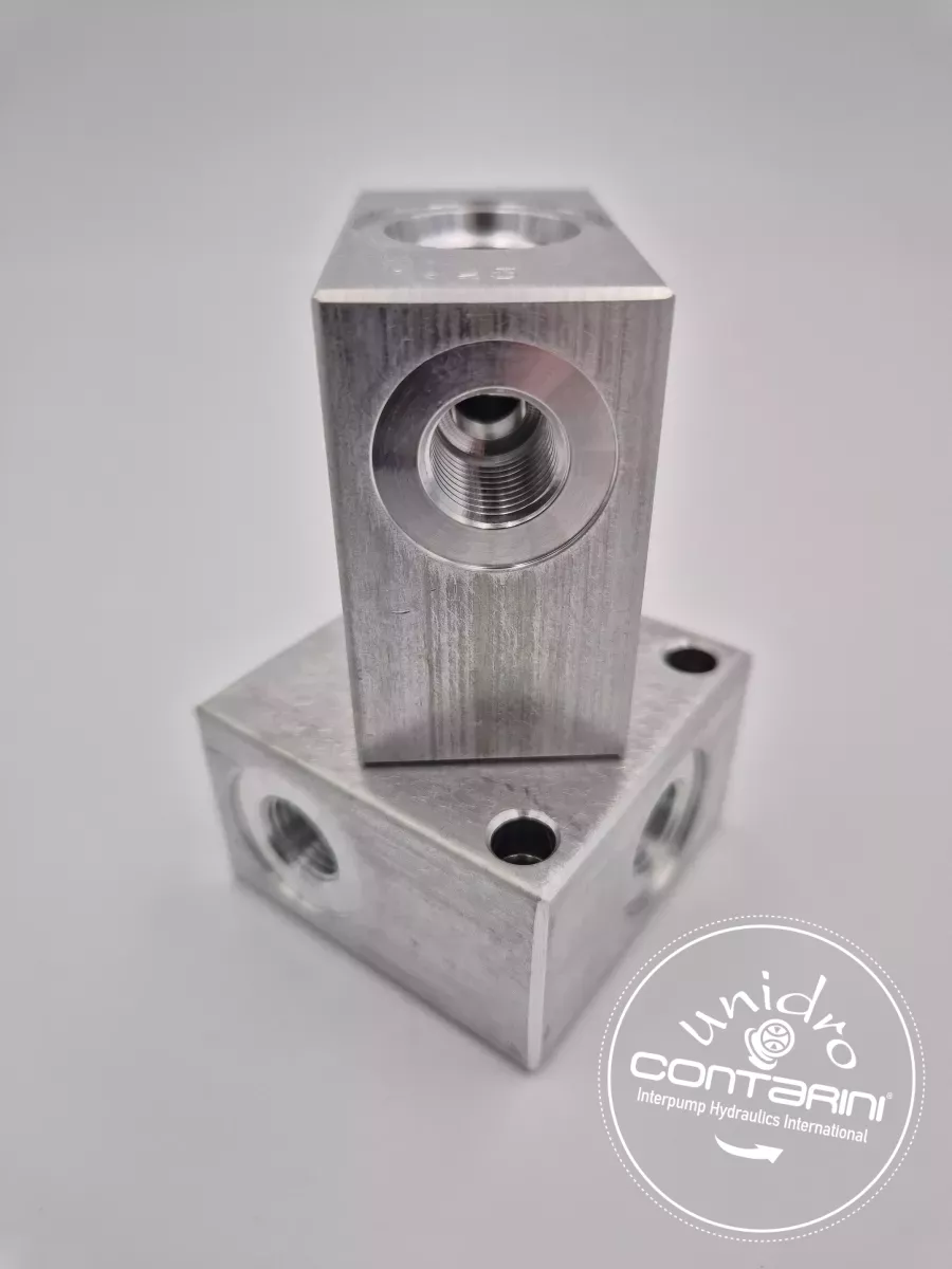 HRV17 ORIFICES 1/4" BLOC FORÉ SAE 8