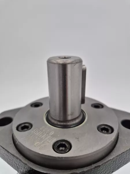 C-Ø25 //Key A8x7x32 (Std)