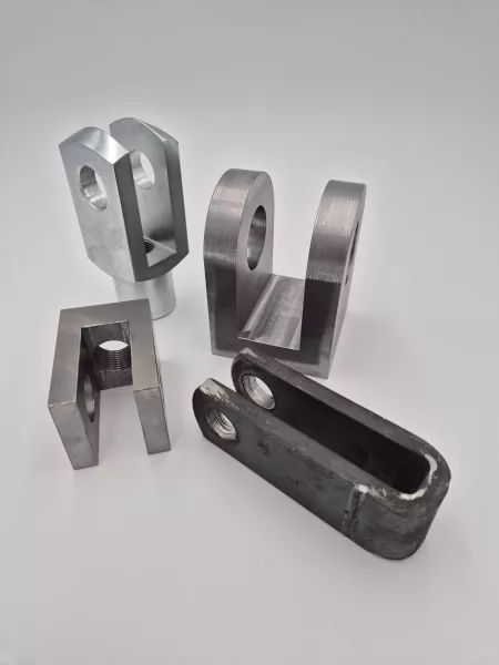 Chape Femelle / Fourche