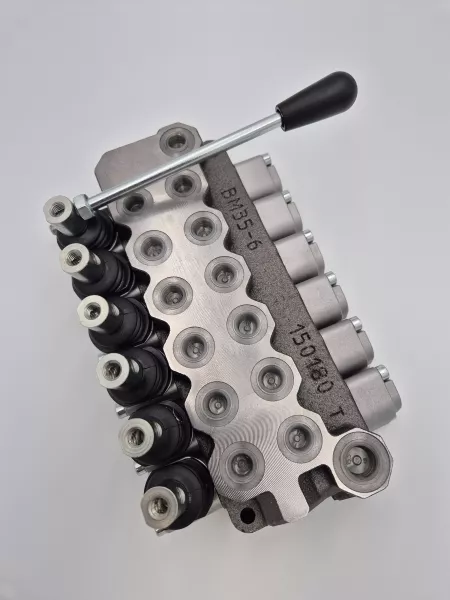 BM 20/6/../.. A.D. - 6 Eléments