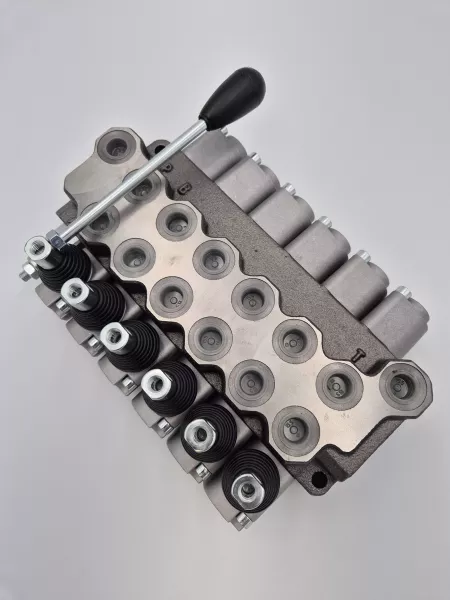 BM 40/6/../.. A.D. - 6 Eléments