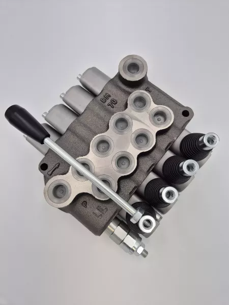 BM 70/4/../.. B. - 4 Eléments