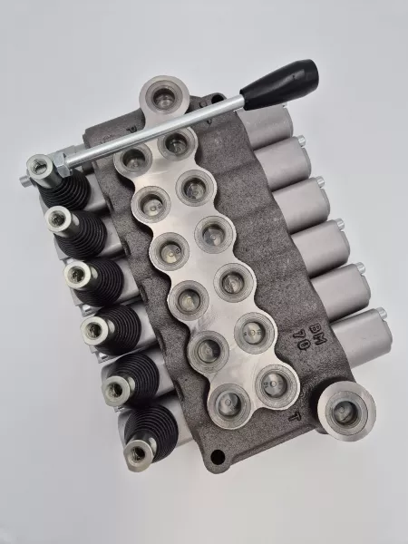 BM 70/6/../.. A.B. - 6 Eléments