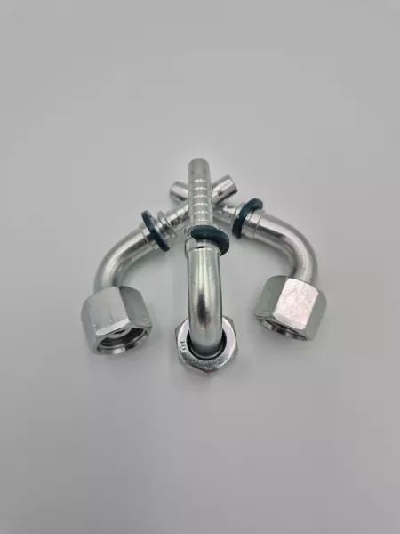 R0135-Femelle 90°Metr.24/60°S.Light